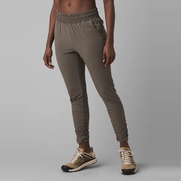 Prana Pants - Prana Railay Pant Jogger Ruched Ankle Brown Green M